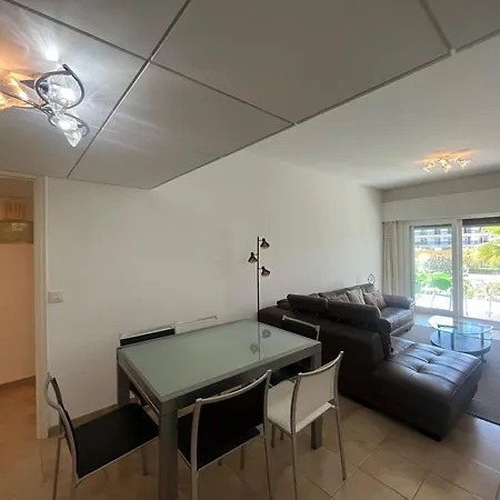 Apartamento Front Limassol